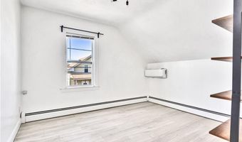 86 Woodward Ave 2, East Providence, RI 02914