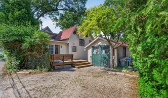 207 Pawson Rd, Branford, CT 06405