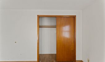 1800 Chopsey Hill Rd, Bridgeport, CT 06606