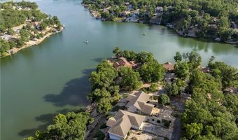 43 Strichen Ln, Bella Vista, AR 72715