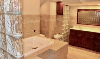 4015 Marigold Dr, Ames, IA 50014