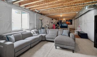 1404 Timberview Dr, Adel, IA 50003