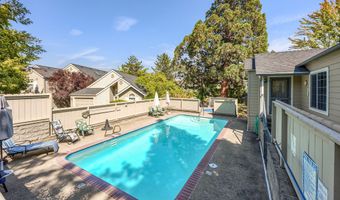 444 Lori Ln, Ashland, OR 97520