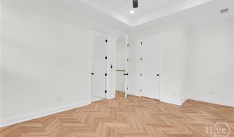 904 E 33rd St, Savannah, GA 31401