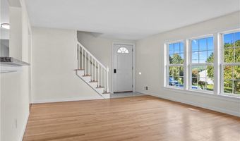 149 Yeoman Ave, Cranston, RI 02920