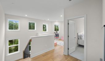 9501 WILDOAK Dr, Bethesda, MD 20814