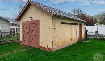 105 S Montana Ave, Absarokee, MT 59001