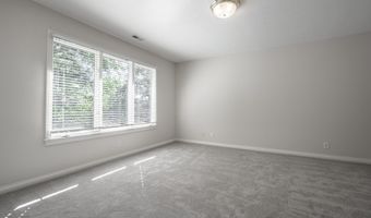 10571 Chatham Ct, Carmel, IN 46032