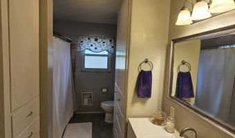 1131 Tracy Pl, Carlsbad, NM 88220