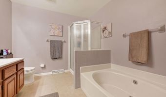 176 BURNING TREE Rd, Dover, DE 19904