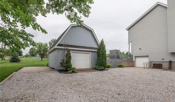 15143 Briarwood Dr, Basehor, KS 66007