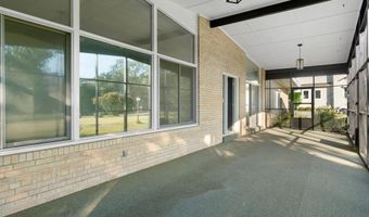 45 E LAKE Dr, Annapolis, MD 21403