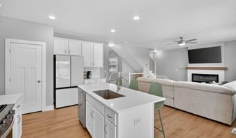 4803 Everest Ave, Ames, IA 50014