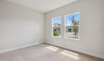 5286 WOLF CREEK Dr, Apollo Beach, FL 33572