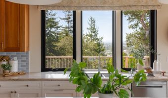 1335 Wikiup Dr, Santa Rosa, CA 95403