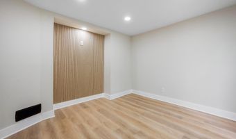 50 14th St, Bangor, ME 04401