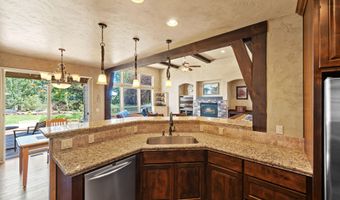 21420 Belknap Dr, Bend, OR 97701