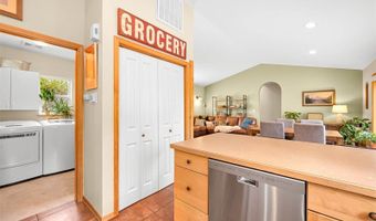 2412 W North St, Bellingham, WA 98225