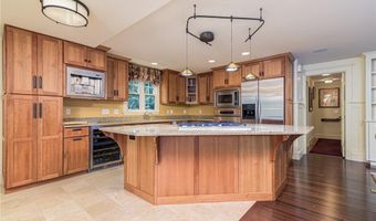 137 Narragansett Ave, Jamestown, RI 02835