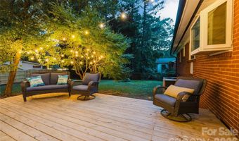 4920 Raymond Pl, Charlotte, NC 28205