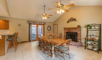 35 Jennie Cir, Agawam, MA 01001