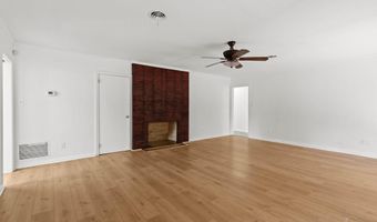 402 E Poplar St, Atmore, AL 36502