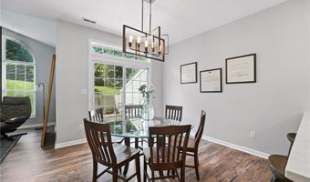 214 Wilcox Rd, Austintown, OH 44515