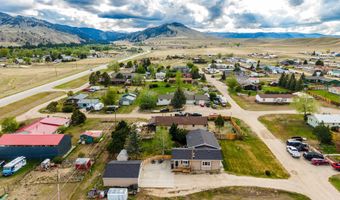 2851 W 2nd Ave, Buffalo, WY 82834