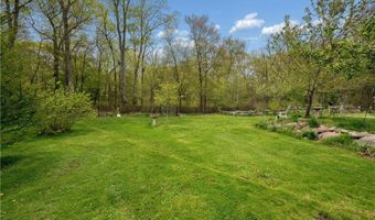 20 Oak Hill Dr, Exeter, RI 02822