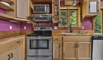 827 Mount Cardigan Rd, Alexandria, NH 03222