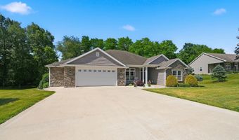 3335 Kellygreen Dr, Angola, IN 46703