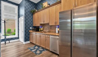 1002 Cunningham Ct, Belleville, NJ 07109