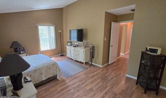 60 CHEROKEE Dr, Absecon, NJ 08205