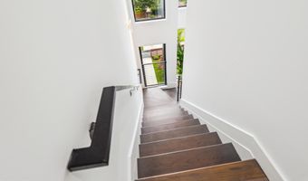 304 K St NE 2PH, Washington, DC 20002