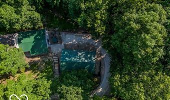 835 N Woodland Cir, Bloomfield, IN 47424