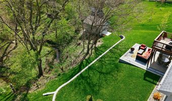 1009 Baileys Grove Dr, Adel, IA 50003