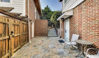 3100 N GLEBE Rd, Arlington, VA 22207