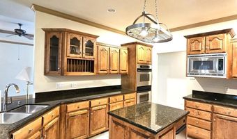 24 Magellan Dr, Hot Springs Village, AR 71909