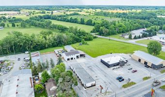 1712 S Wayne Ave, Auburn, IN 46706