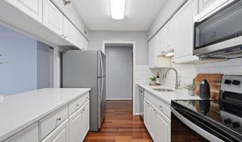1301 N COURTHOUSE Rd 1610, Arlington, VA 22201