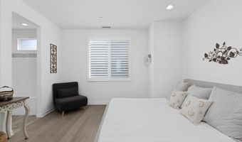 2511 State St, Carlsbad, CA 92008