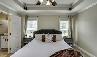 128 W Pinebrook Dr, Brandon, MS 39047