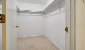 9100 ALDERSHOT Dr, Bethesda, MD 20817