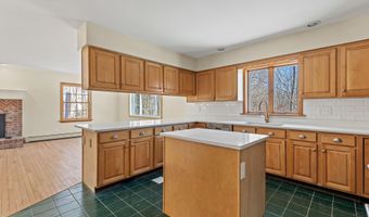 20 Brandywine Cir, Auburn, ME 04210