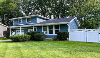 693 Edgewater Dr, Amherst, NY 14228