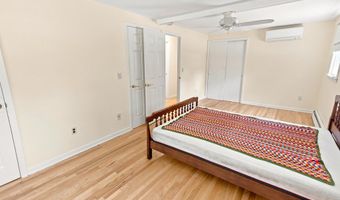 9 Whitewood Rd, Clinton, CT 06413