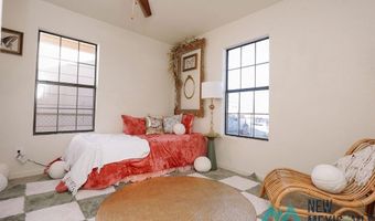 109 N Tenth St, Carlsbad, NM 88220