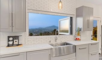 9420 Crest Dr, Spring Valley, CA 91977