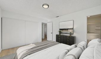 2050 Oak Hill Dr, Escondido, CA 92027