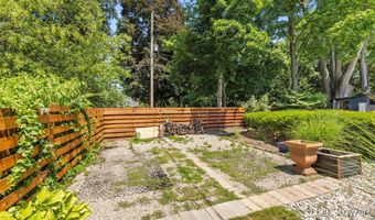 1235 Thornapple River Dr SE, Ada, MI 49301